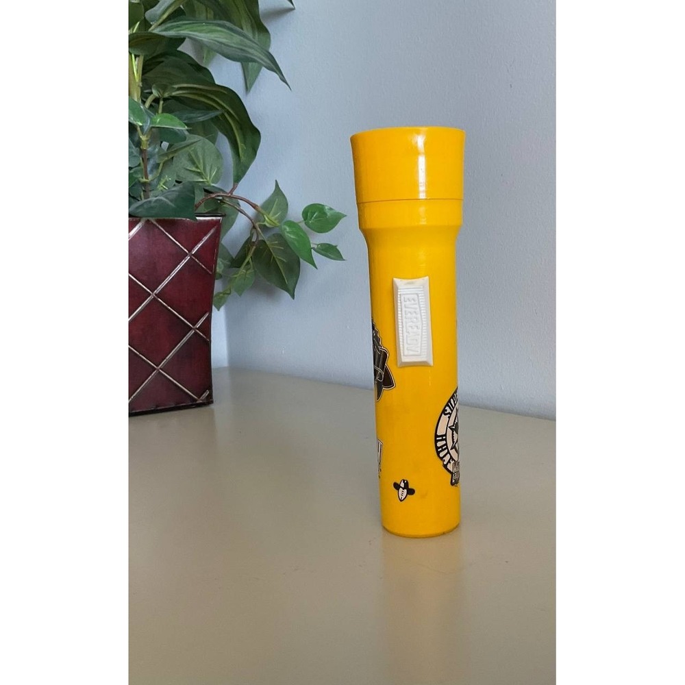 VTG Super Bowl XXVIII Bills vs Cowboys Wavy Lays Eveready Yellow Flashlight 1994